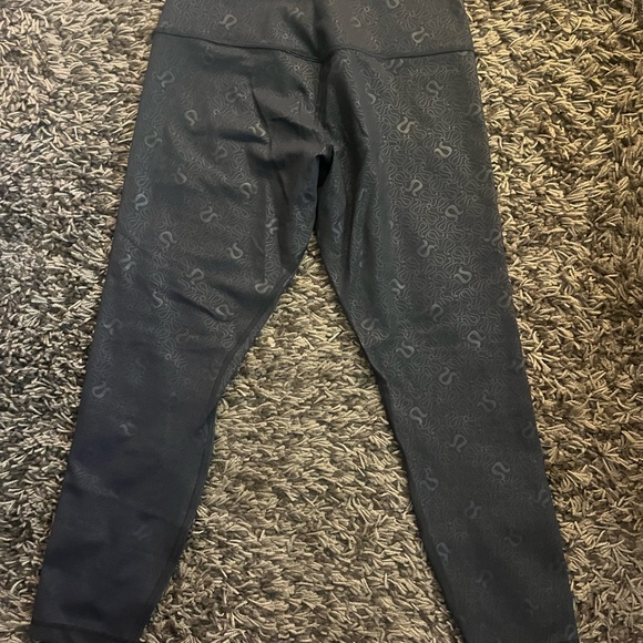 Lululemon Stylish Patterned Leggings Set bundle - - Picture 8 of 11